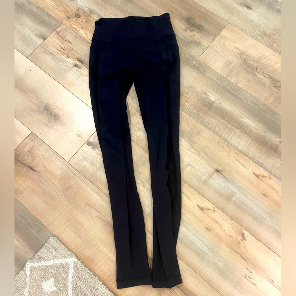 Lululemon all the right places 4